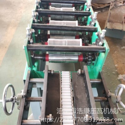 浩康壓瓦機(jī) 加工定制 外墻橫掛板 外墻圓弧橫掛板機(jī)器 外墻橫掛板機(jī)器 現(xiàn)貨供應(yīng)
