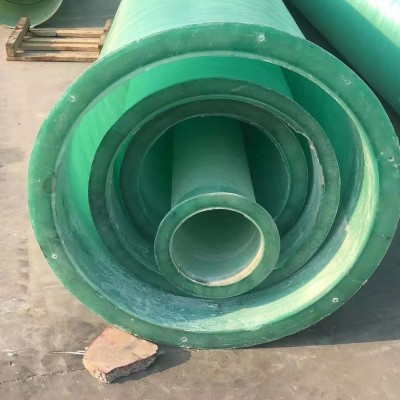 現貨玻璃鋼夾砂管道星藍環保 藍色玻璃鋼管道衡水廠家