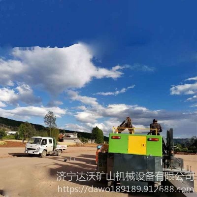 全自動(dòng)路緣石滑模成型機(jī)混凝土現(xiàn)澆路沿石成型機(jī)廠家直銷