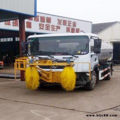恒沃廠家生產(chǎn)供應(yīng)道路圍欄清洗車 城市隔離護(hù)欄清洗車 路沿石清洗機(jī)價格優(yōu)安全可靠