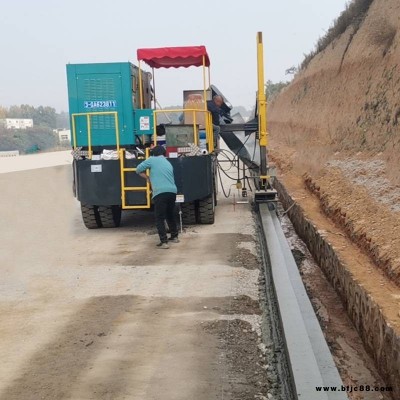 鴻信重工路肩滑模成型機 高速攔水帶滑模機 小型路沿石滑模機