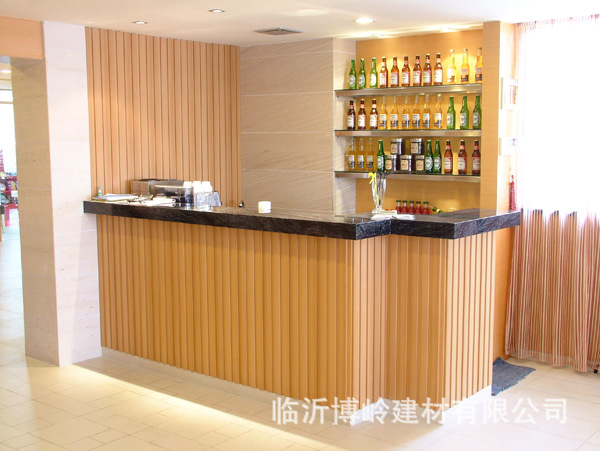 生態(tài)木墻板 150裝飾板 木紋轉(zhuǎn)印護(hù)墻板 防潮阻燃PVC木塑板 墻裙示例圖7