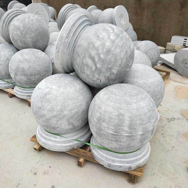 竣峰石業(yè) 芝麻白擋車石球 公園路障石墩 定制花崗巖擋車路障石球