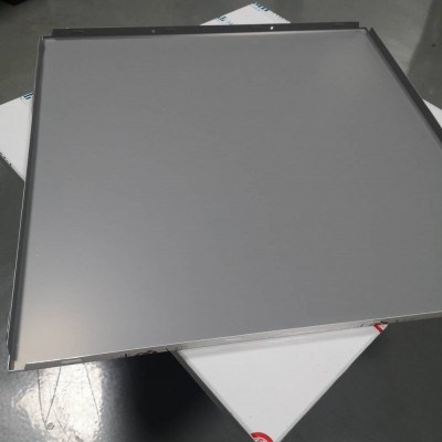 600*600抗菌噴涂穿孔吸音鋁扣板天花