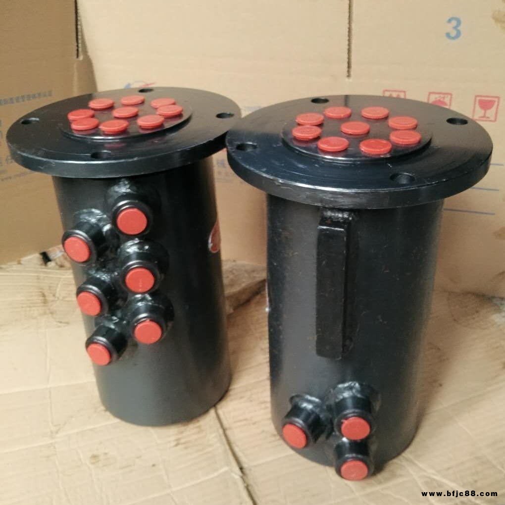圣仁中邦牌旋挖鉆機(jī)  攪拌機(jī) 整平機(jī)等各種工程車油缸連接上的回轉(zhuǎn)體 中央回轉(zhuǎn)體  中心回轉(zhuǎn)體可來電咨詢洽談