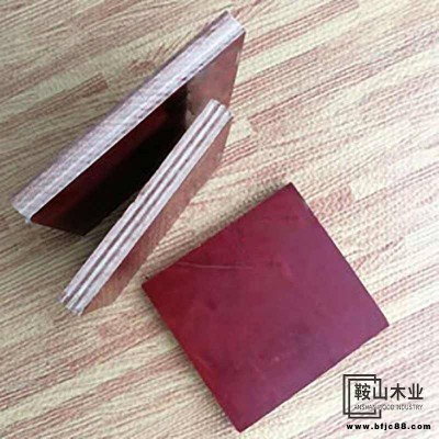 鞍山膠合板廠家建筑小紅板高層建筑模板工地專用建筑模板廠家直銷