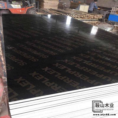 貴港建筑模板建筑清水模板有廣東膠合板批發(fā)材料用的好覆膜板生產(chǎn)線