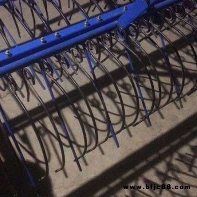 撿拾殘破廢舊膜 吉林地膜回收機 摟膜機小型