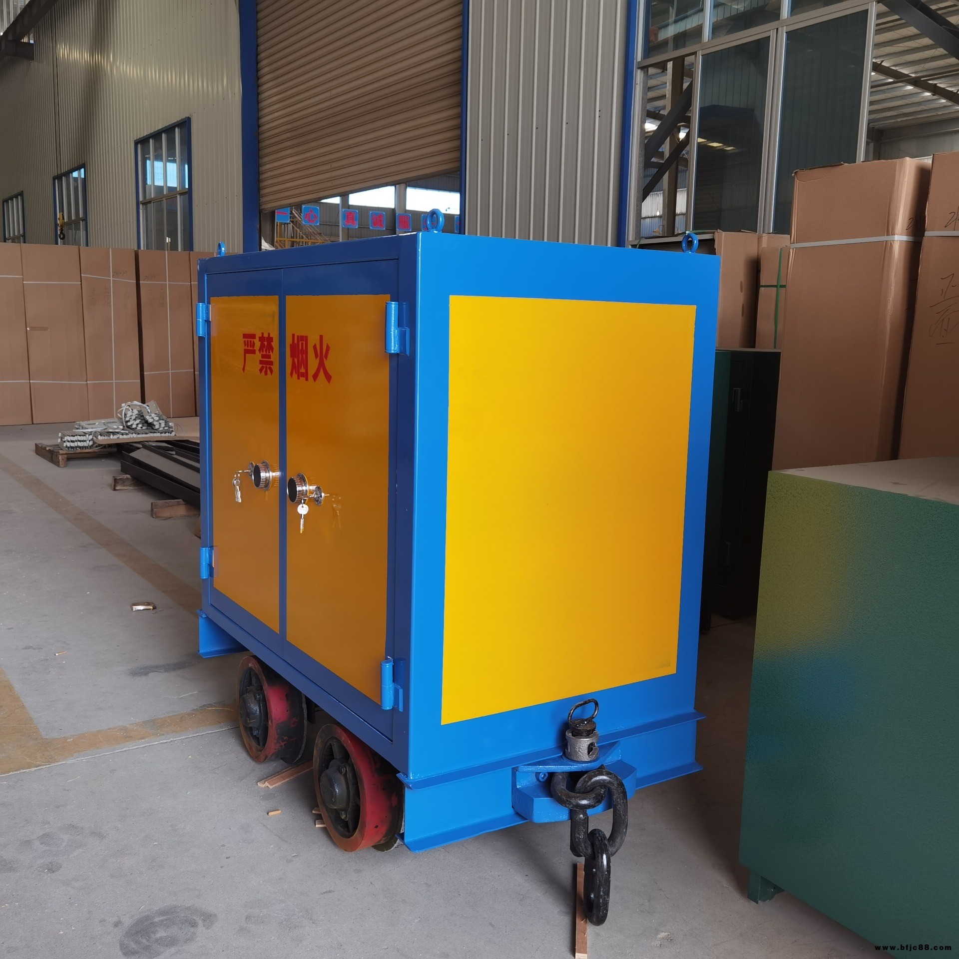 礦車火工品箱 礦山寶礦用軌道危險(xiǎn)品車 運(yùn)輸火工品有軌防爆車
