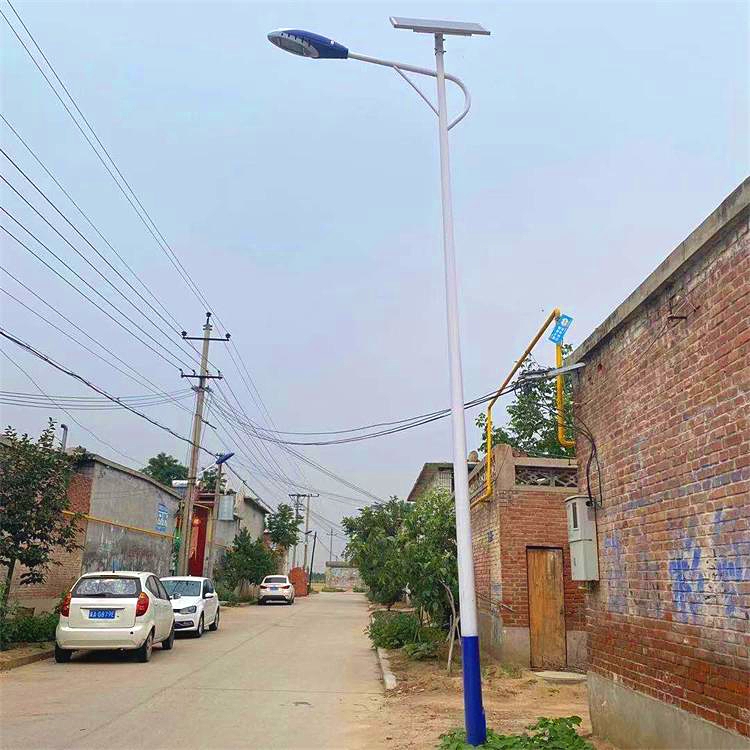 太陽能路燈