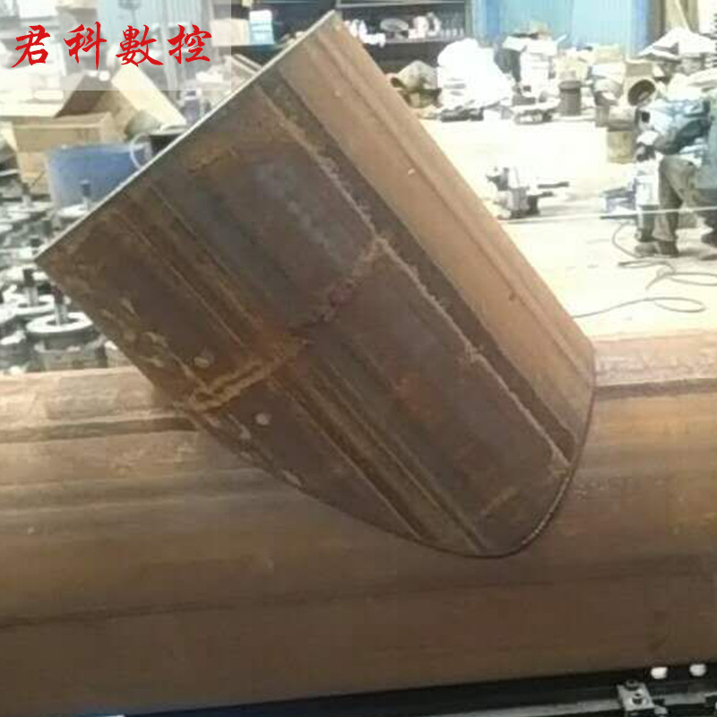 數(shù)控相貫線切割機(jī)大管徑等離子火焰圓管切割機(jī)鋼板蝦米腰切割機(jī)示例圖3