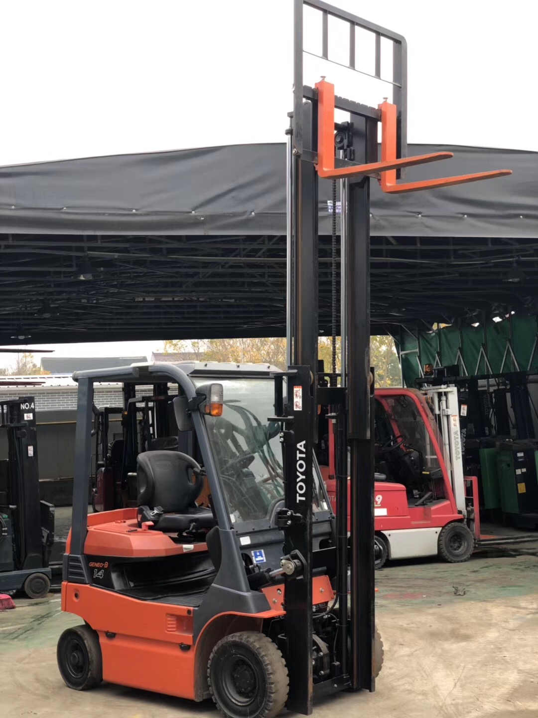 比亞迪電動叉車 二手汽車起重機 附近二手手拉叉車轉讓
