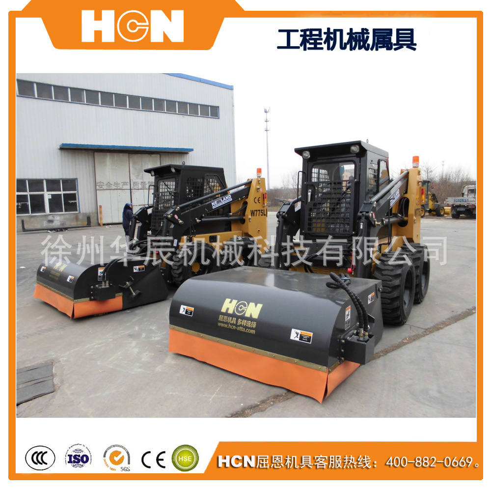 滑移清掃車 場(chǎng)地清掃滑移清掃車 HCN屈恩機(jī)具滑移清掃車專注清掃示例圖2