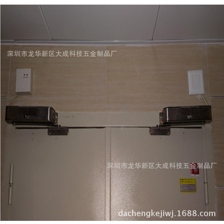 電磁釋放閉門器 緊急疏散常開防火門監(jiān)控消防聯(lián)動(dòng)廠家直銷示例圖3