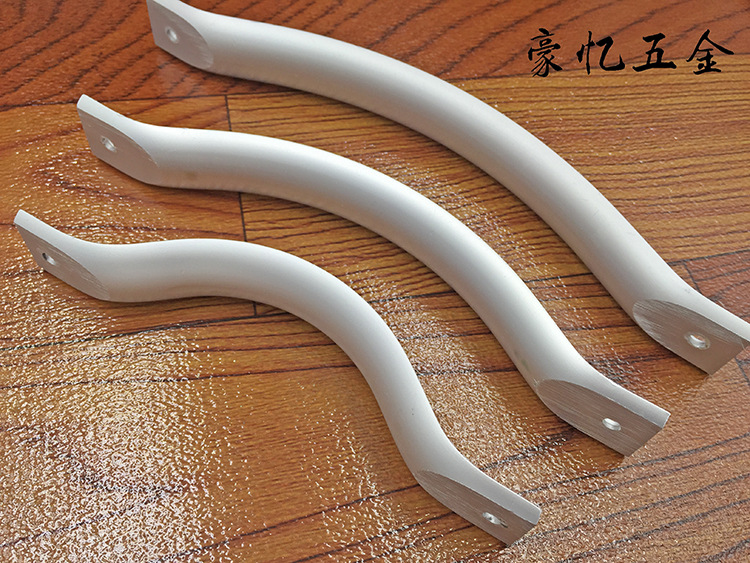廠家直銷啞光現(xiàn)代簡約鋁合金明孔拉手抽屜櫥柜門把手家具五金拉手示例圖6