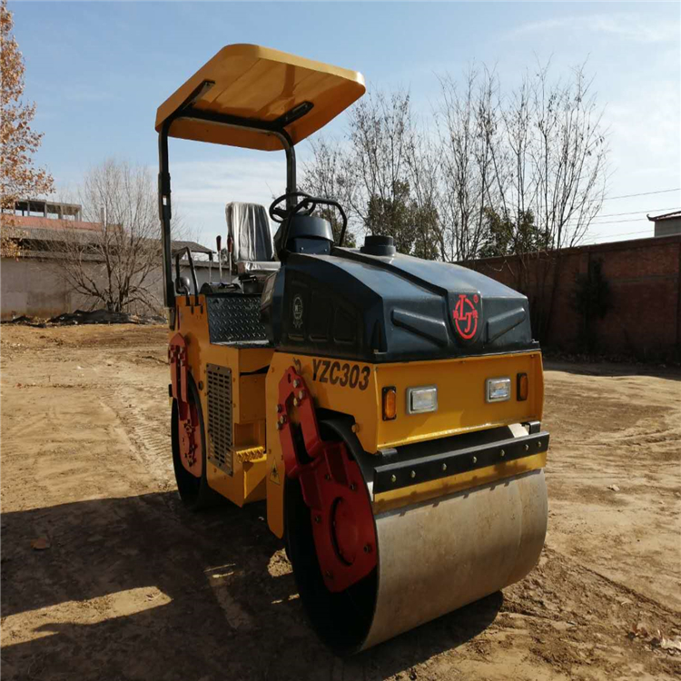 全液壓3噸雙鋼輪振動壓路機  3T-II3噸雙鋼輪振動壓路機 生產(chǎn)廠家  路捷