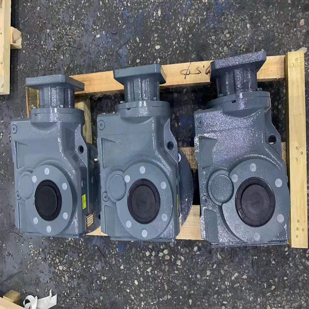 FA107R77DV112M4齒輪減速箱 SA57DT90S4蝸桿減速器