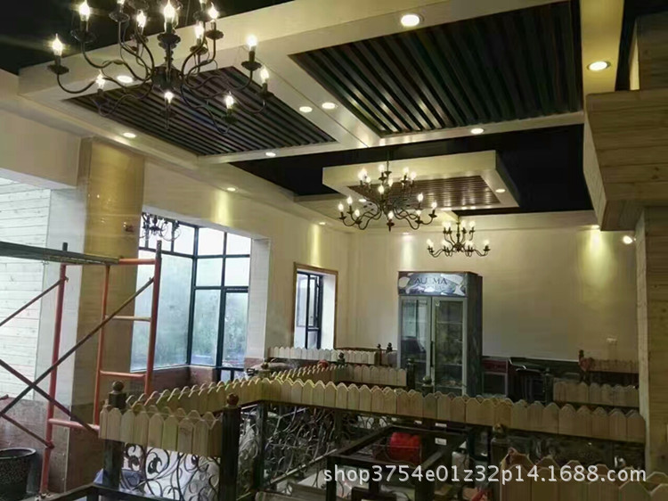 供應吊頂鋁方通仿木紋噴涂u型鋁方通室內裝修新型環保材料鋁扣板示例圖21