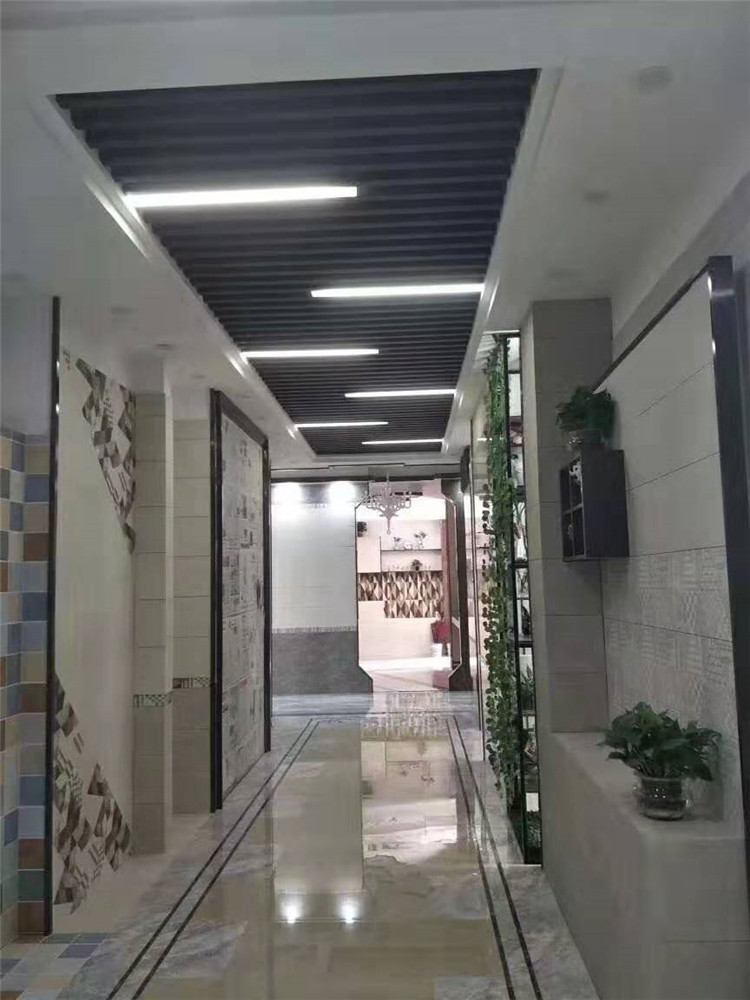 廣州石塑墻板價格全屋速裝集成墻面 客廳墻面吊頂板