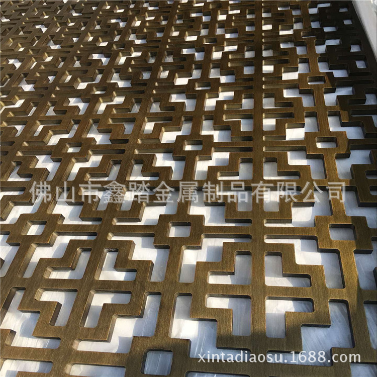 佛山仿舊不銹鋼鏤空屏風隔斷廠家示例圖5