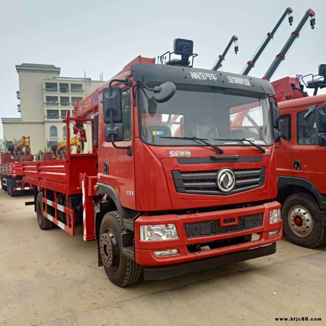 東風T5單橋徐工10噸隨車吊，10噸4節(jié)臂吊機，徐工隨車吊