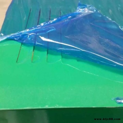 寶坻室外空調(diào)機(jī)組隔音降噪、冷卻塔噪音治理、復(fù)合式隔聲屏障定做、室外隔音墻板