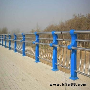 甘肅復(fù)合管橋梁護(hù)欄 復(fù)合管護(hù)欄 橋梁護(hù)欄 不銹鋼景區(qū)護(hù)欄廠家