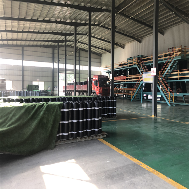 延邊自粘防水卷材生產(chǎn)商直銷(xiāo)       禹哲防水材料防水卷材生產(chǎn)商直銷(xiāo)